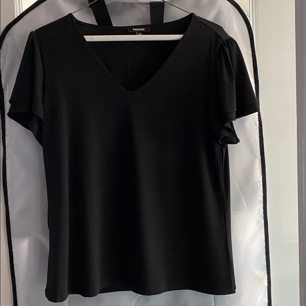 Premise Classic Black V-Neck Blouse